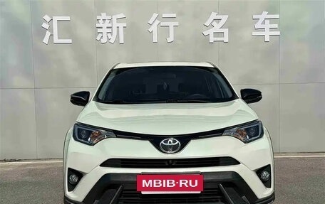 Toyota RAV4, 2018 год, 2 080 035 рублей, 3 фотография