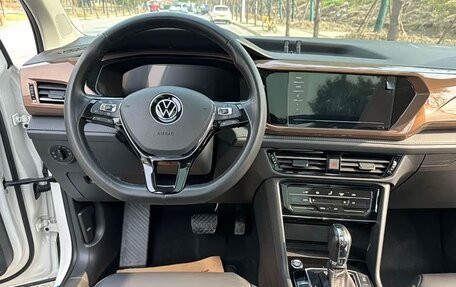 Volkswagen Tharu, 2022 год, 1 690 000 рублей, 10 фотография