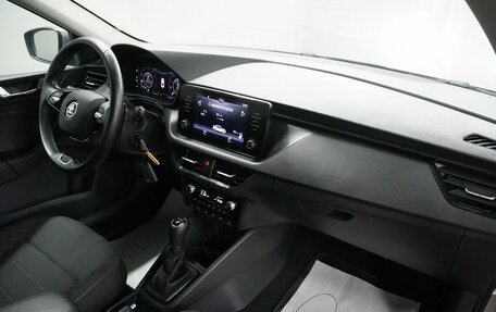 Skoda Rapid II, 2021 год, 1 763 000 рублей, 11 фотография