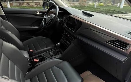 Volkswagen Tharu, 2022 год, 1 780 000 рублей, 10 фотография