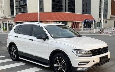 Volkswagen Tiguan II, 2020 год, 1 950 000 рублей, 1 фотография
