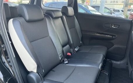 Toyota Wish II, 2017 год, 1 080 000 рублей, 10 фотография