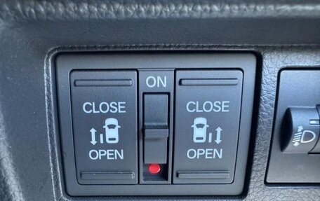 Honda Stepwgn, 2022 год, 1 750 000 рублей, 17 фотография