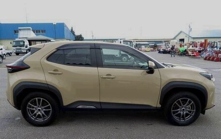 Toyota Yaris Cross, 2023 год, 1 507 000 рублей, 4 фотография