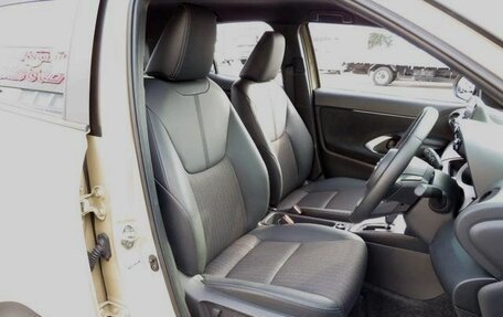 Toyota Yaris Cross, 2023 год, 1 507 000 рублей, 9 фотография