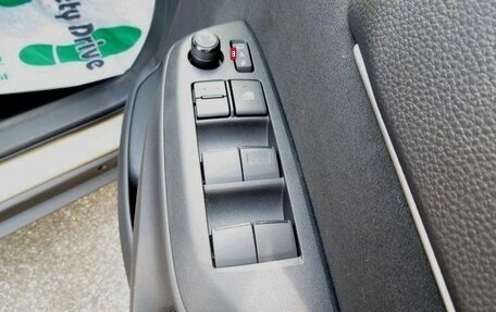 Toyota Yaris Cross, 2023 год, 1 507 000 рублей, 28 фотография