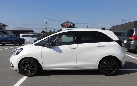 Honda Fit, 2022 год, 911 000 рублей, 2 фотография