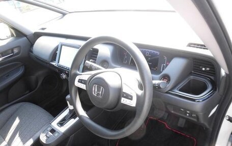 Honda Fit, 2022 год, 911 000 рублей, 10 фотография