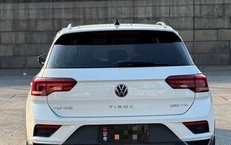 Volkswagen T-Roc I, 2021 год, 1 295 000 рублей, 6 фотография