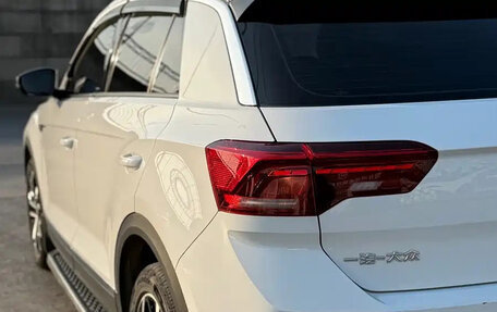 Volkswagen T-Roc I, 2021 год, 1 295 000 рублей, 8 фотография