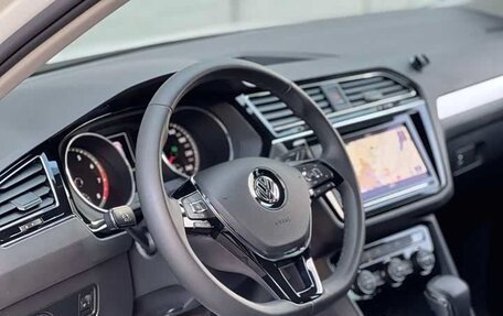 Volkswagen Tiguan II, 2020 год, 2 050 000 рублей, 7 фотография