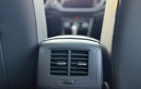 Volkswagen T-Roc I, 2021 год, 1 295 000 рублей, 30 фотография