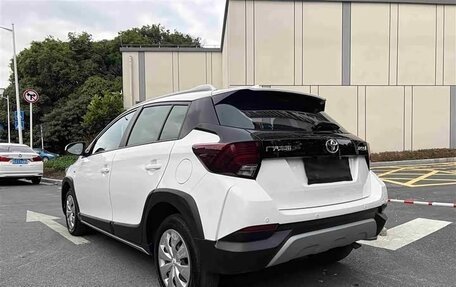 Toyota Yaris XP150 рестайлинг, 2021 год, 1 009 978 рублей, 6 фотография