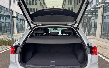 Audi Q3, 2023 год, 2 790 000 рублей, 17 фотография