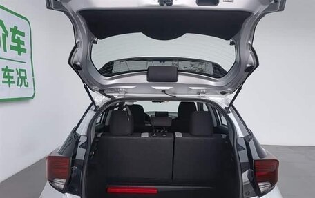 Toyota Yaris XP150 рестайлинг, 2021 год, 855 978 рублей, 16 фотография