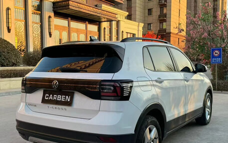 Volkswagen T-Cross I, 2022 год, 1 200 000 рублей, 4 фотография