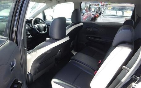 Toyota Wish II, 2015 год, 1 117 000 рублей, 29 фотография