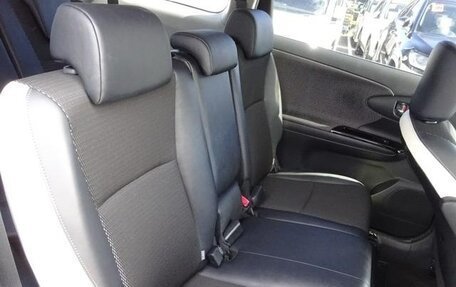 Toyota Wish II, 2015 год, 1 117 000 рублей, 32 фотография