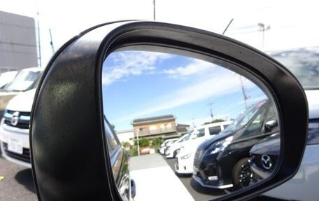 Toyota Wish II, 2015 год, 1 117 000 рублей, 35 фотография