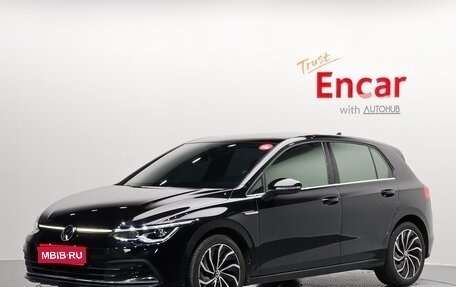 Volkswagen Golf VIII, 2021 год, 2 500 000 рублей, 1 фотография