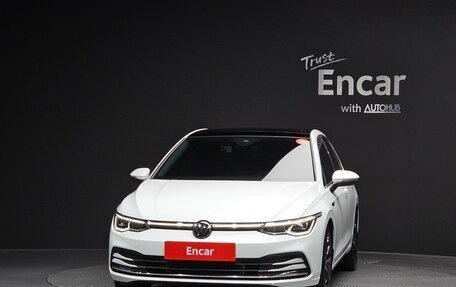 Volkswagen Golf VIII, 2022 год, 2 450 000 рублей, 3 фотография