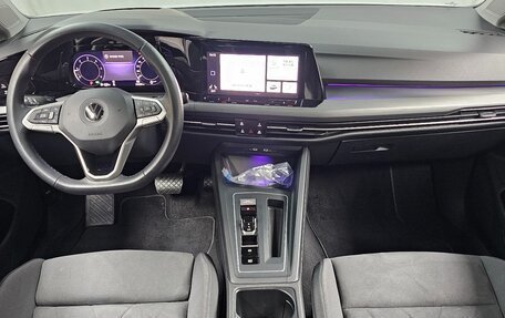 Volkswagen Golf VIII, 2022 год, 2 450 000 рублей, 8 фотография