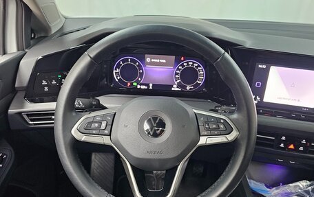 Volkswagen Golf VIII, 2022 год, 2 450 000 рублей, 14 фотография