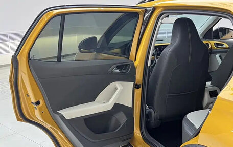 Volkswagen T-Cross I, 2021 год, 1 175 000 рублей, 11 фотография