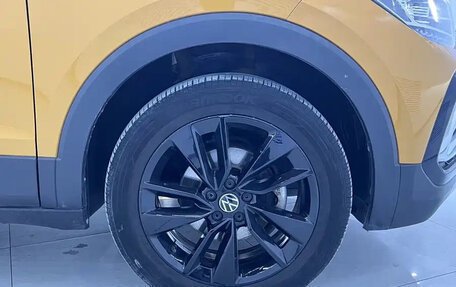 Volkswagen T-Cross I, 2021 год, 1 175 000 рублей, 16 фотография