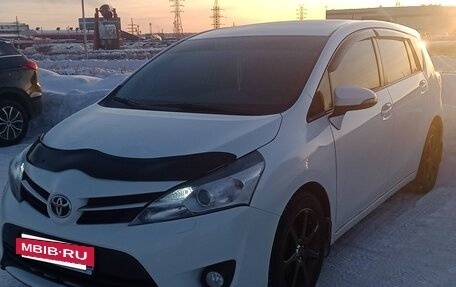 Toyota Verso I, 2013 год, 1 150 000 рублей, 8 фотография