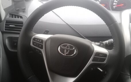 Toyota Verso I, 2013 год, 1 150 000 рублей, 18 фотография