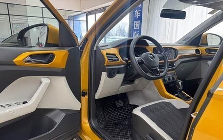 Volkswagen T-Cross I, 2021 год, 1 572 153 рублей, 10 фотография