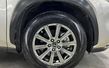 Lexus NX I, 2021 год, 2 350 000 рублей, 7 фотография