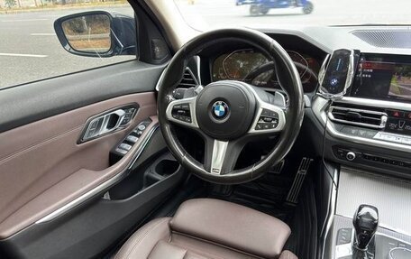 BMW 3 серия, 2021 год, 3 000 000 рублей, 8 фотография