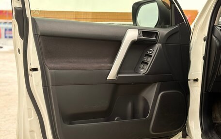 Toyota Land Cruiser Prado 150 рестайлинг 2, 2014 год, 3 500 000 рублей, 10 фотография