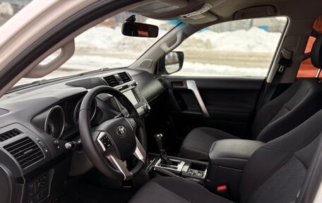 Toyota Land Cruiser Prado 150 рестайлинг 2, 2014 год, 3 500 000 рублей, 12 фотография