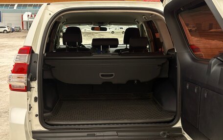 Toyota Land Cruiser Prado 150 рестайлинг 2, 2014 год, 3 500 000 рублей, 27 фотография