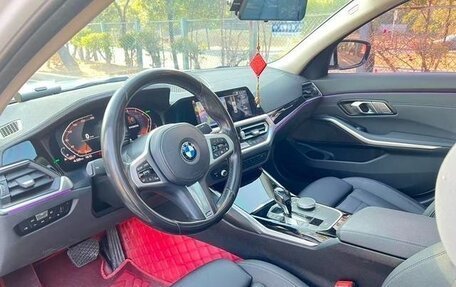 BMW 3 серия, 2021 год, 3 000 000 рублей, 11 фотография