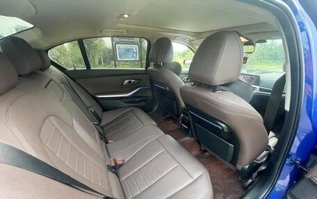 BMW 3 серия, 2021 год, 3 000 000 рублей, 10 фотография