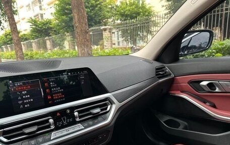 BMW 3 серия, 2021 год, 3 000 000 рублей, 13 фотография