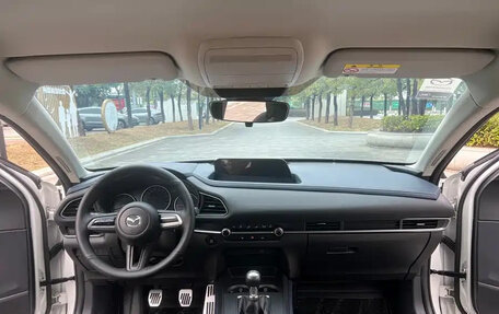 Mazda CX-30 I, 2025 год, 2 200 000 рублей, 10 фотография