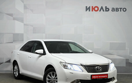 Toyota Camry, 2014 год, 1 835 000 рублей, 3 фотография