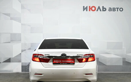 Toyota Camry, 2014 год, 1 835 000 рублей, 5 фотография