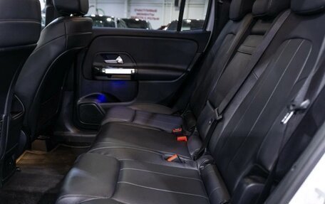 Mercedes-Benz GLB, 2020 год, 3 050 000 рублей, 13 фотография