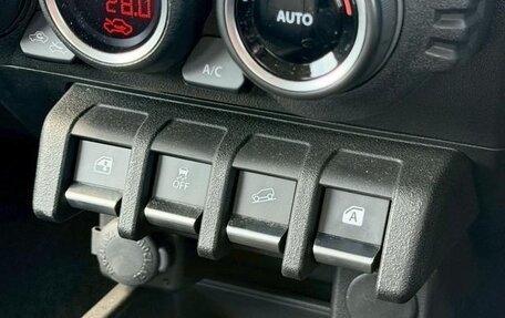 Suzuki Jimny, 2021 год, 1 590 000 рублей, 17 фотография