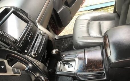 Toyota Land Cruiser 200, 2010 год, 2 550 000 рублей, 2 фотография