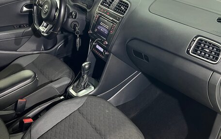 Volkswagen Polo VI (EU Market), 2018 год, 1 150 000 рублей, 14 фотография