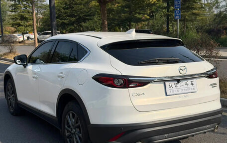 Mazda CX-4, 2021 год, 1 800 008 рублей, 4 фотография