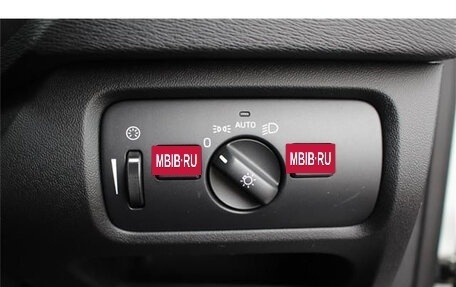 Volvo V40 II рестайлинг, 2017 год, 1 260 035 рублей, 13 фотография