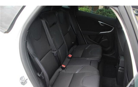 Volvo V40 II рестайлинг, 2017 год, 1 260 035 рублей, 18 фотография